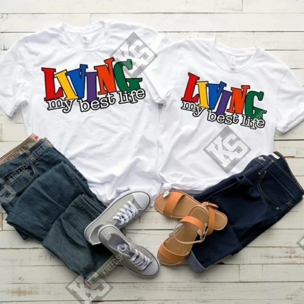 Living My Best Life Tee - Picture 6 of 9